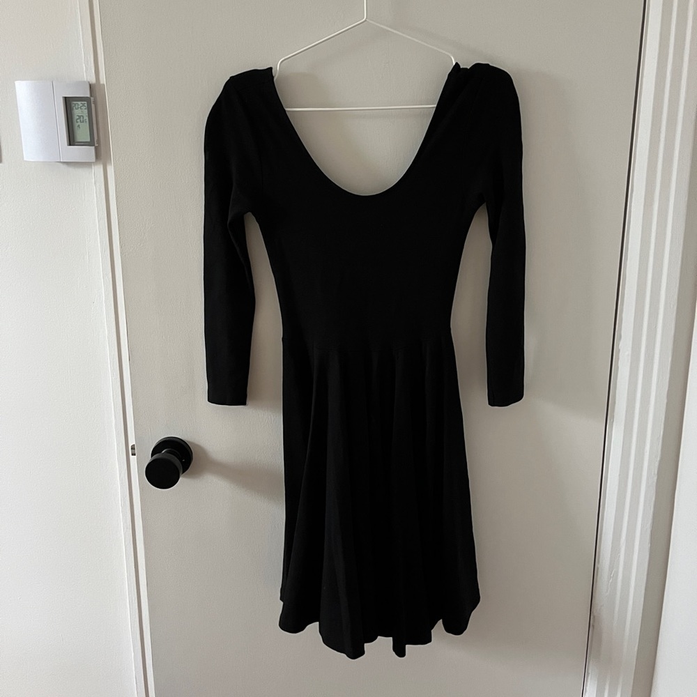 Black Long sleeve Scoopneck dress Zara